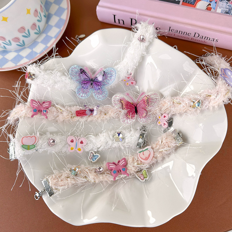 В'язаний Чокер з Метеликом