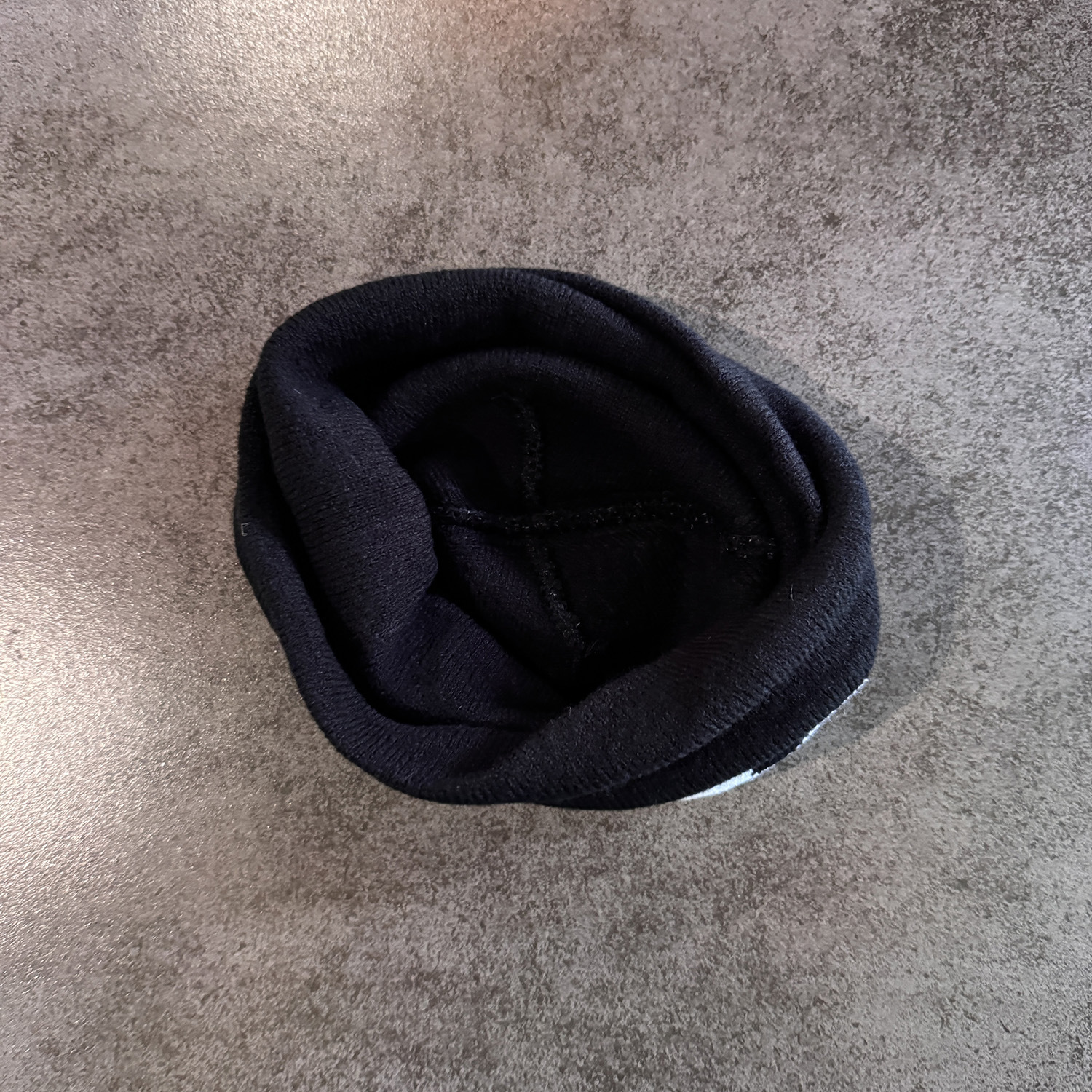 Minimalistische Strickmütze