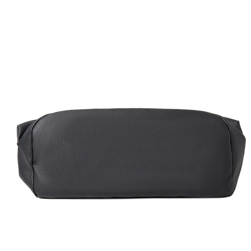 남성 미니멀리스트 노트북 백팩