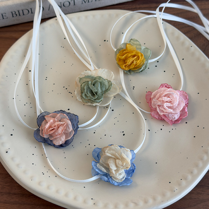 Квітковий кокер зі шнурком