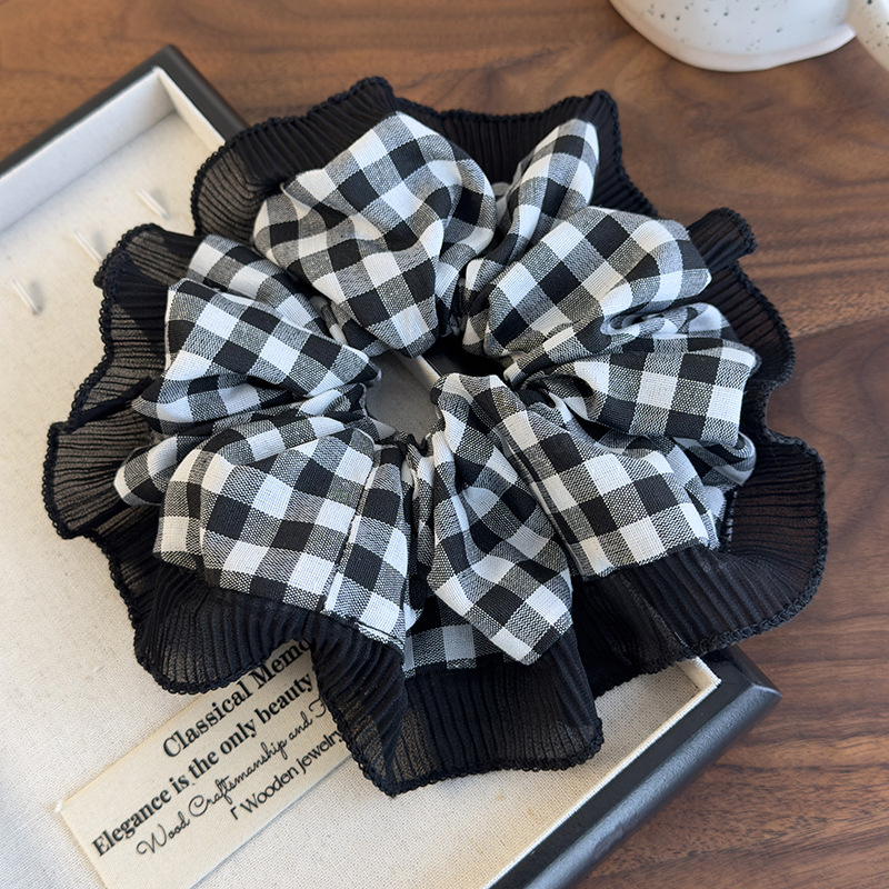 ブラック＆ホワイト格子レーススクランチー