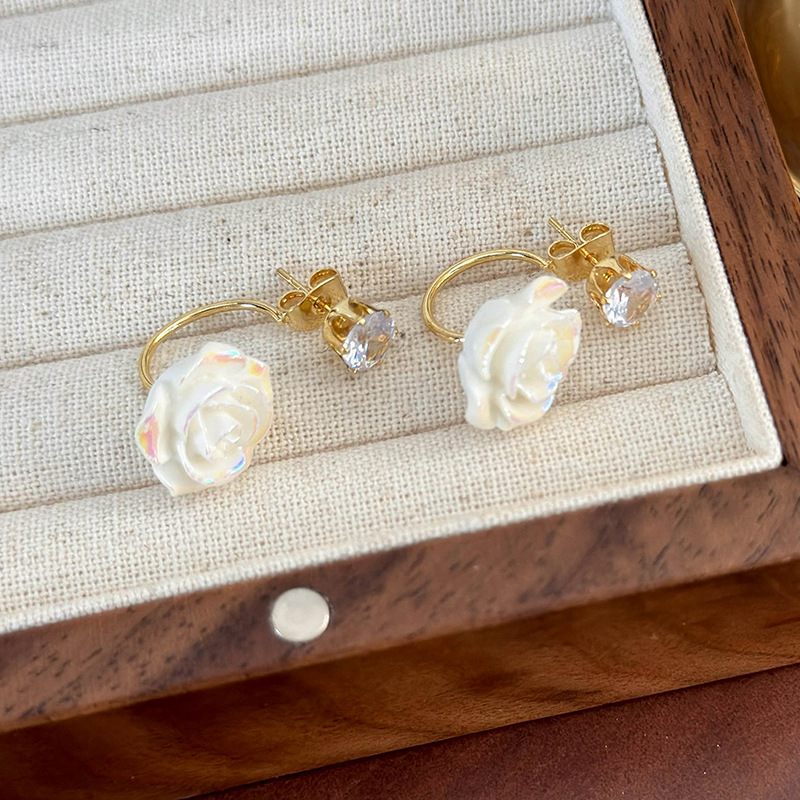 Orecchini con Pendenti a Petali Perlati Strass