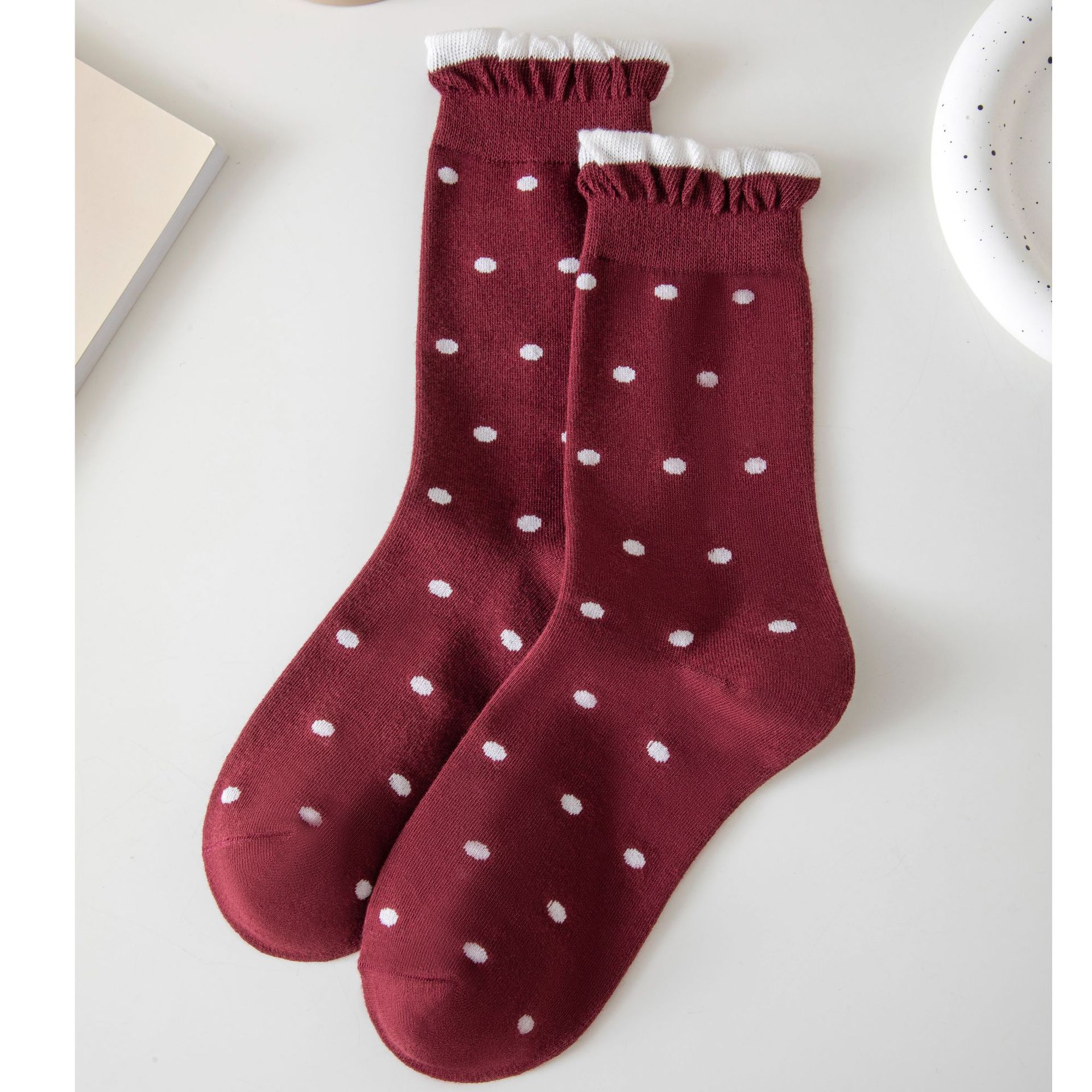 Meias Femininas de Xadrez e Bolinhas