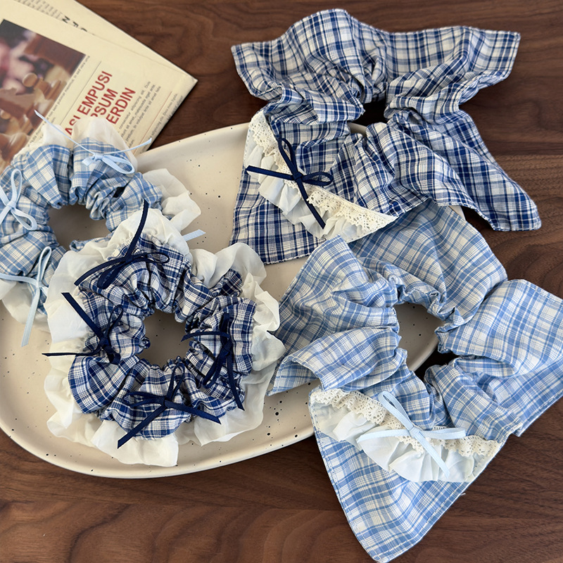 Scrunchie Pita Rendah Kotak-Kotak Biru