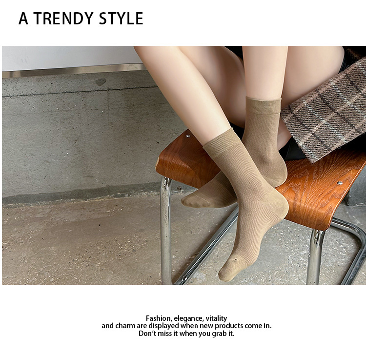 Meias Cano Médio Riscas para Mulher