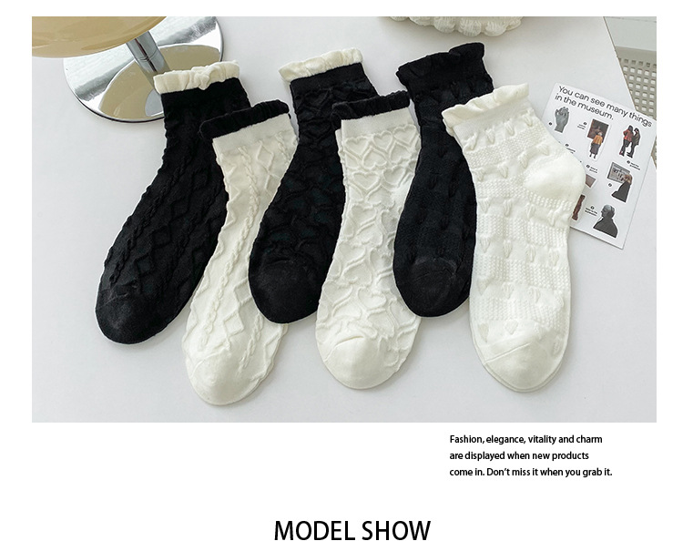 Meias de Renda com Babados