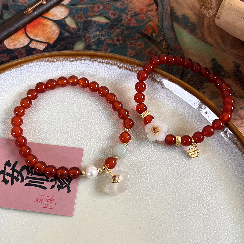 Браслет з червоного агату