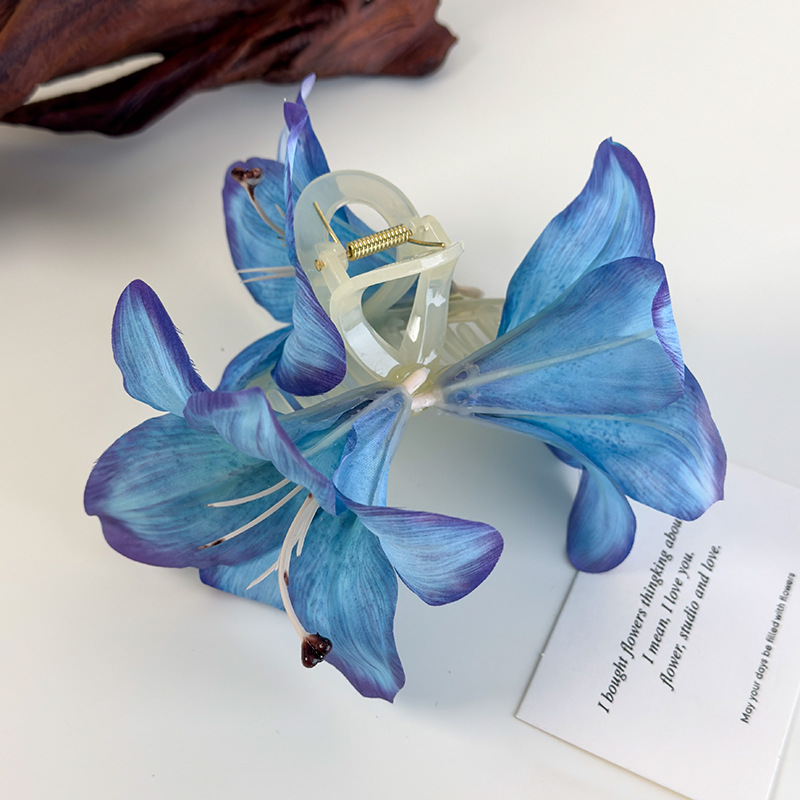 Lily Flower Hair Clip