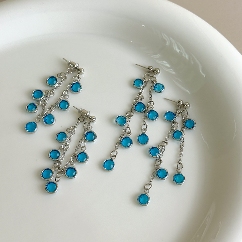 반짝이는 포도 클러스터 술 귀걸이