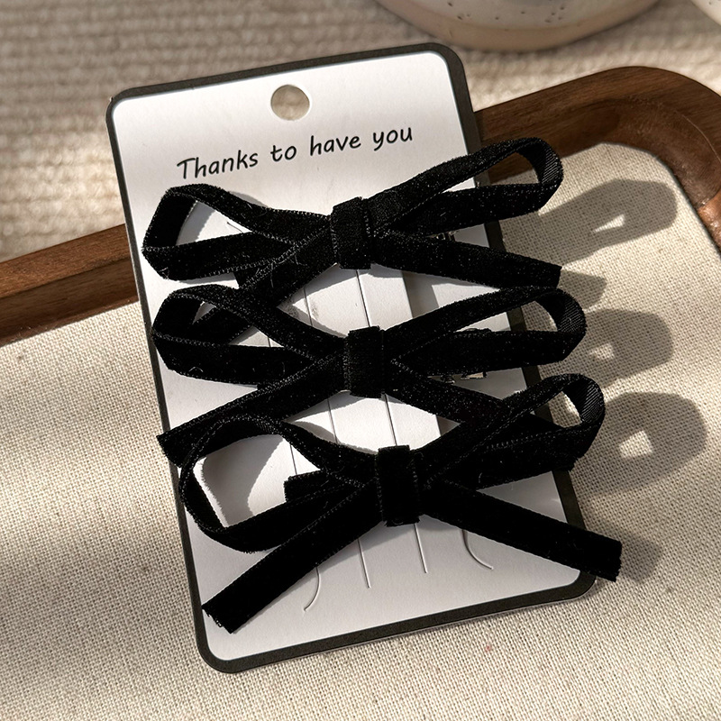 Agrafă de păr cu fundă de catifea