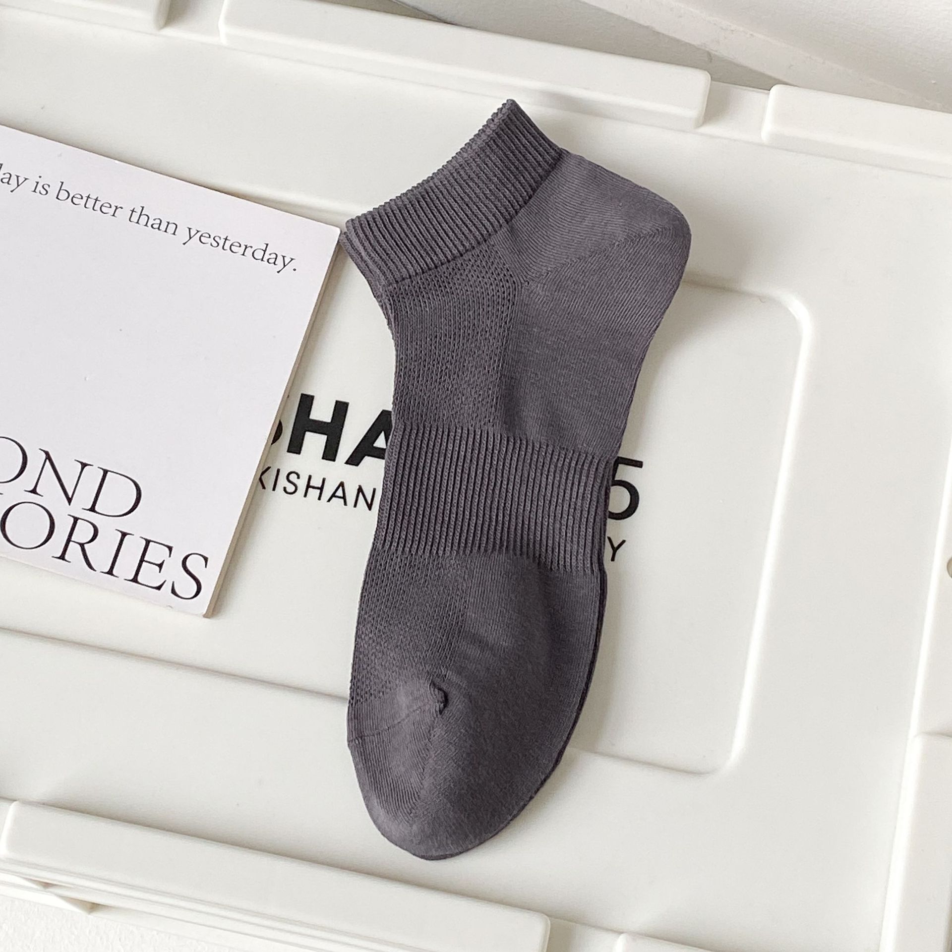 ถุงเท้าผู้ชายฝ้ายเมชระบายอากาศ