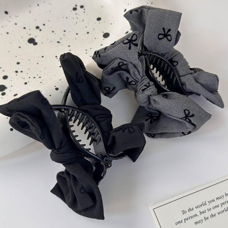 Ac de Păr cu Fundiță