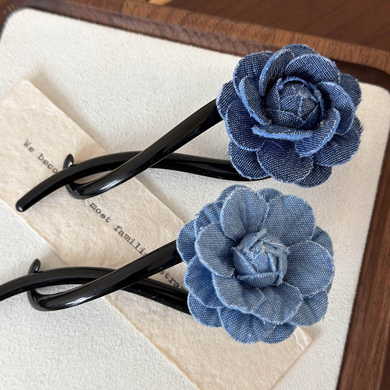 Grampo de Cabelo Twist Flor de Jeans