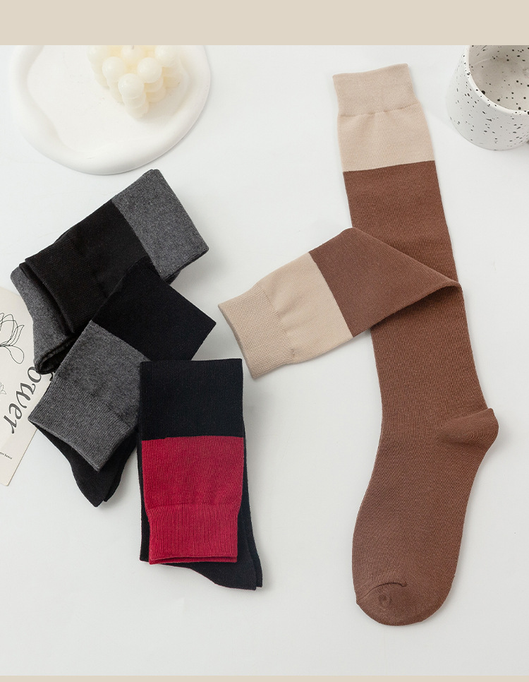 Meias com Bloqueio de Cor