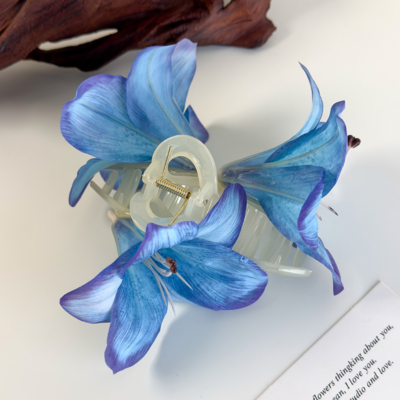 Lily Flower Hair Clip