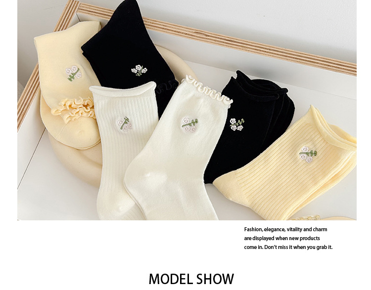 Meias Femininas Bordadas Florais