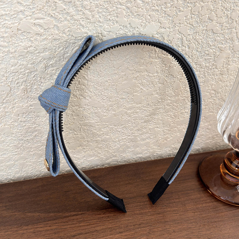 Agravă de Păr Denim Albastră cu Aplică