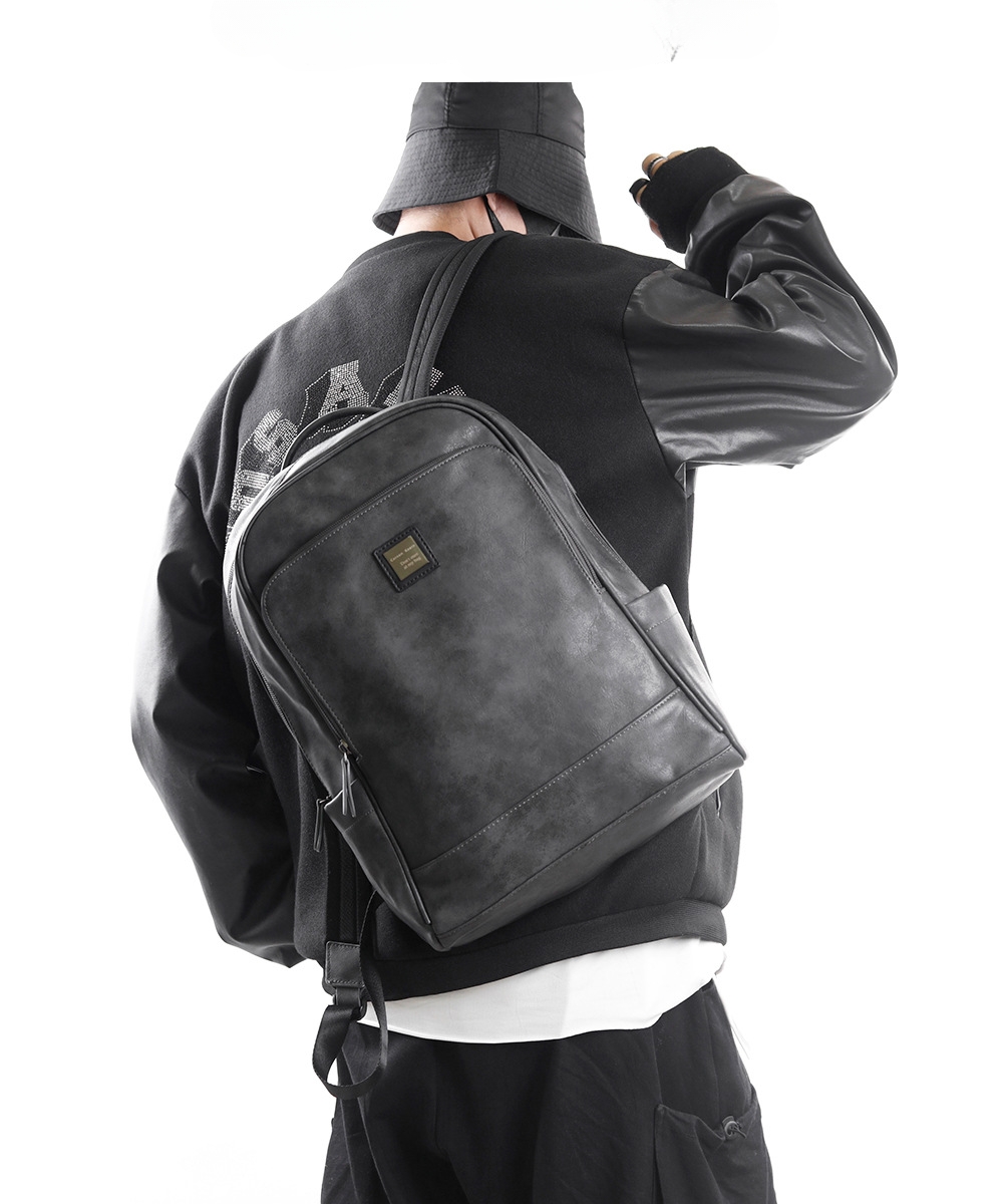 미니멀리스트 스트리트 스타일 백팩