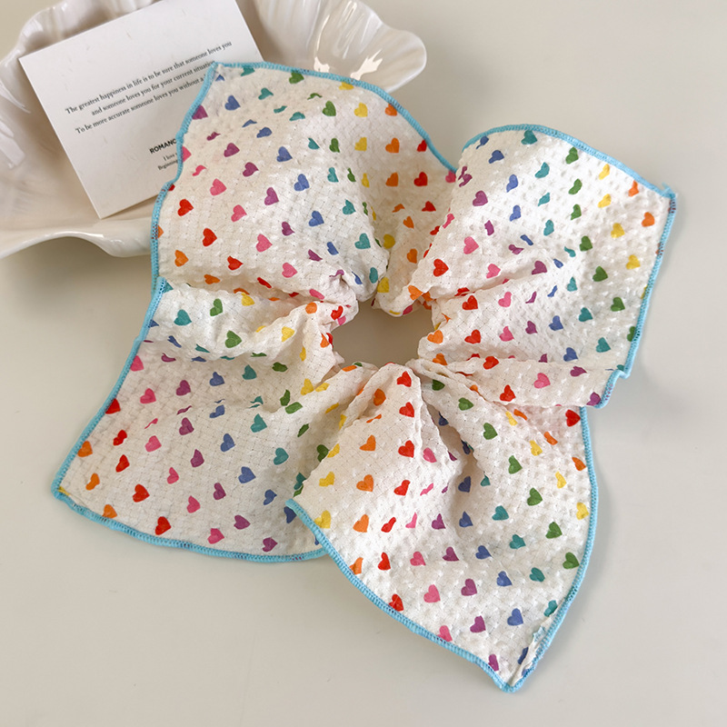 Dopaminowe Kolorowe Scrunchies i Gumki do Włosów z Serduszkami w Bańkach