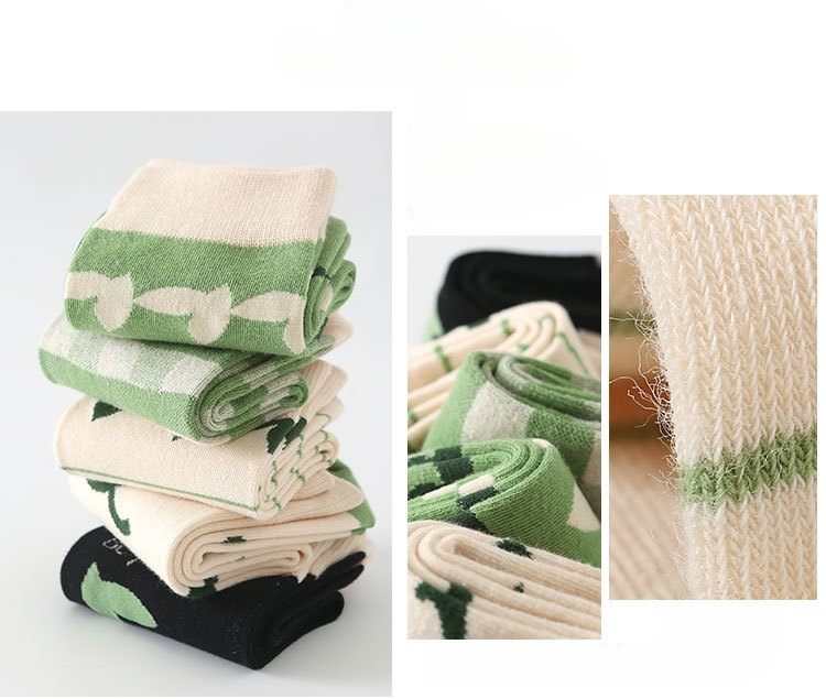 Women's Mid-Calf Socks