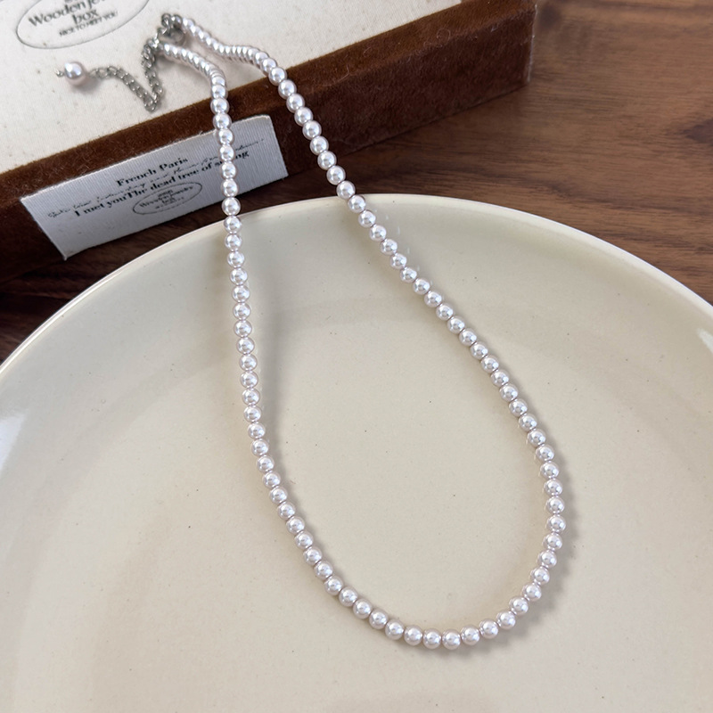 Colar de Pérolas de Vidro Rosa Branco