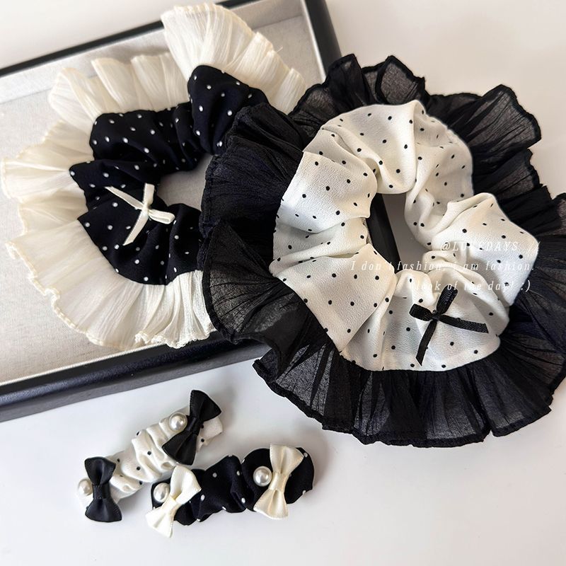 Scrunchies a Sponky do Vlasů s Tečkami