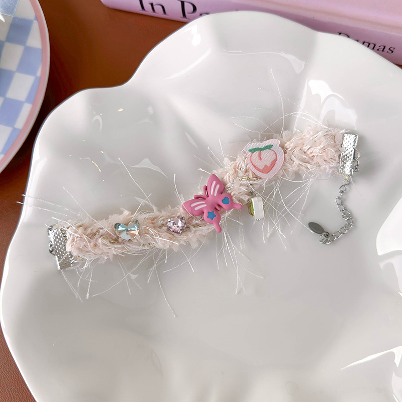 В'язаний Чокер з Метеликом