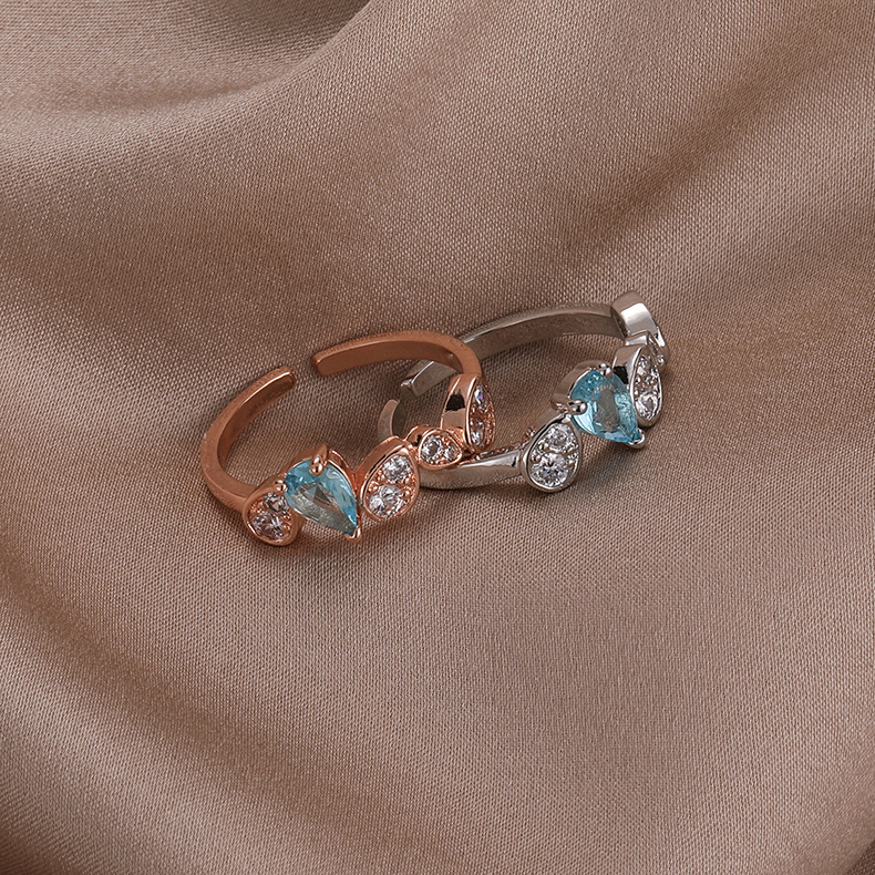 Inel Reglabil cu Perle și Zirconiu