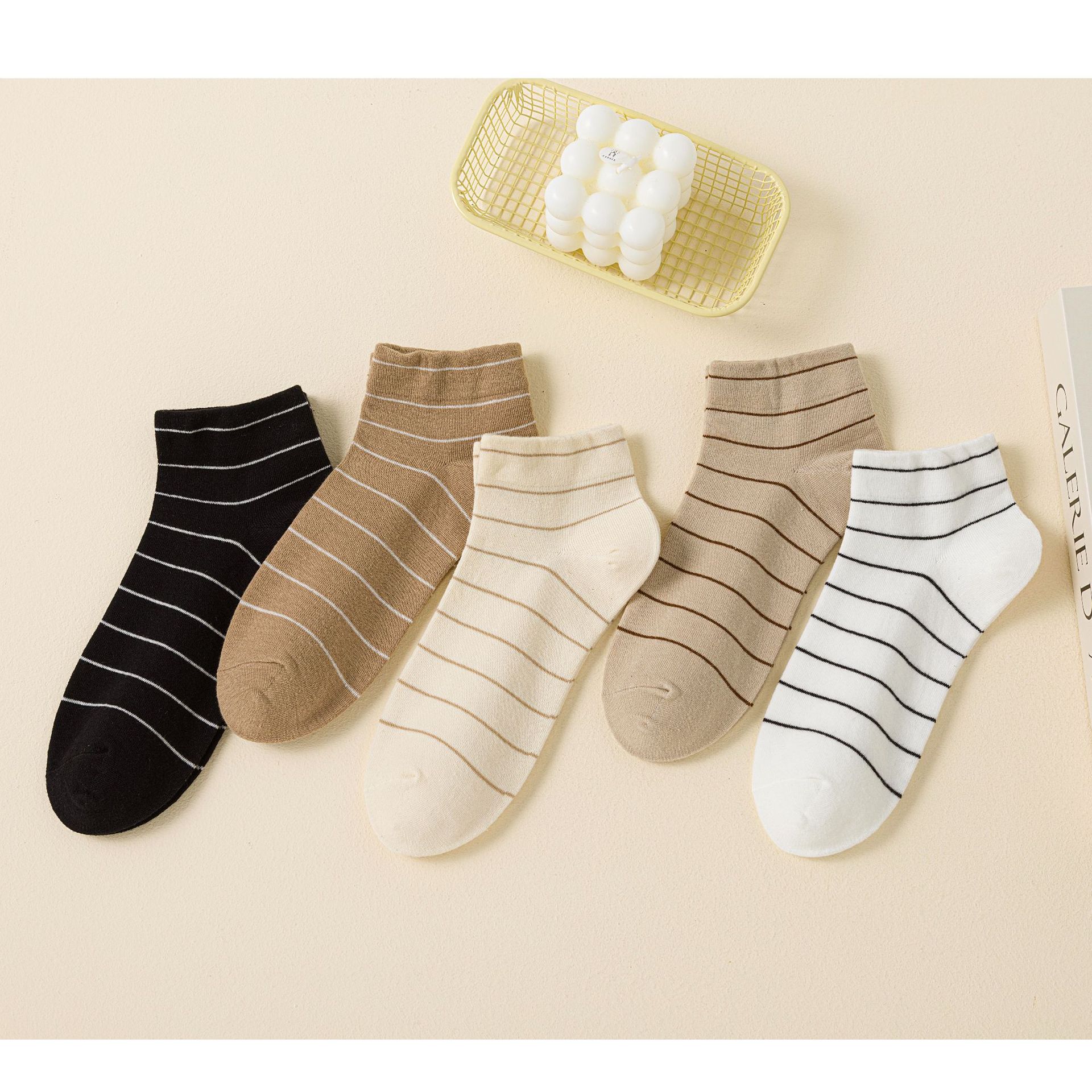 ถุงเท้าผ้าฝ้ายคอตต้อนตัดต่ำลายทาง