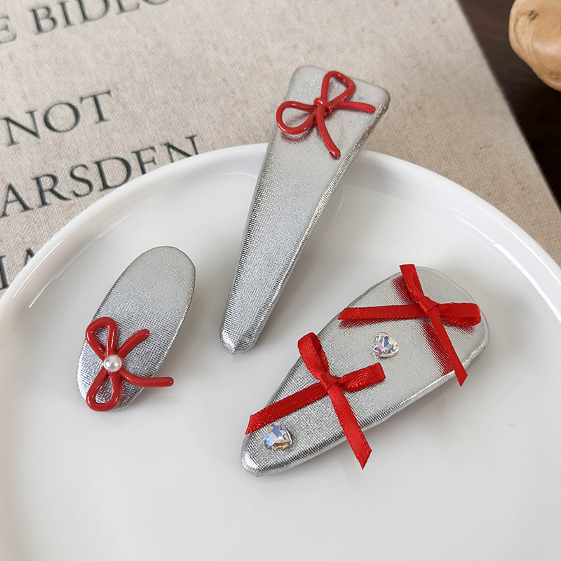 Barrette à Cheveux en Cuir avec Nœud Rouge