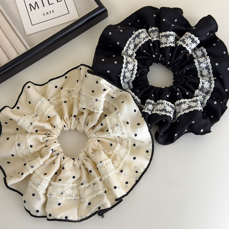 Prickig Satäng Spets Scrunchy